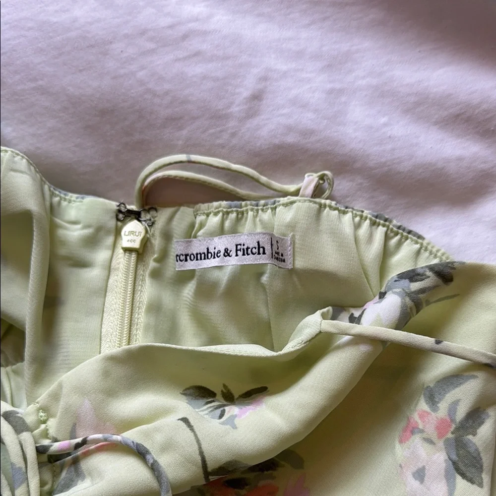 Abercrombie & Fitch Flowy Mini Dress - Picture 10 of 10